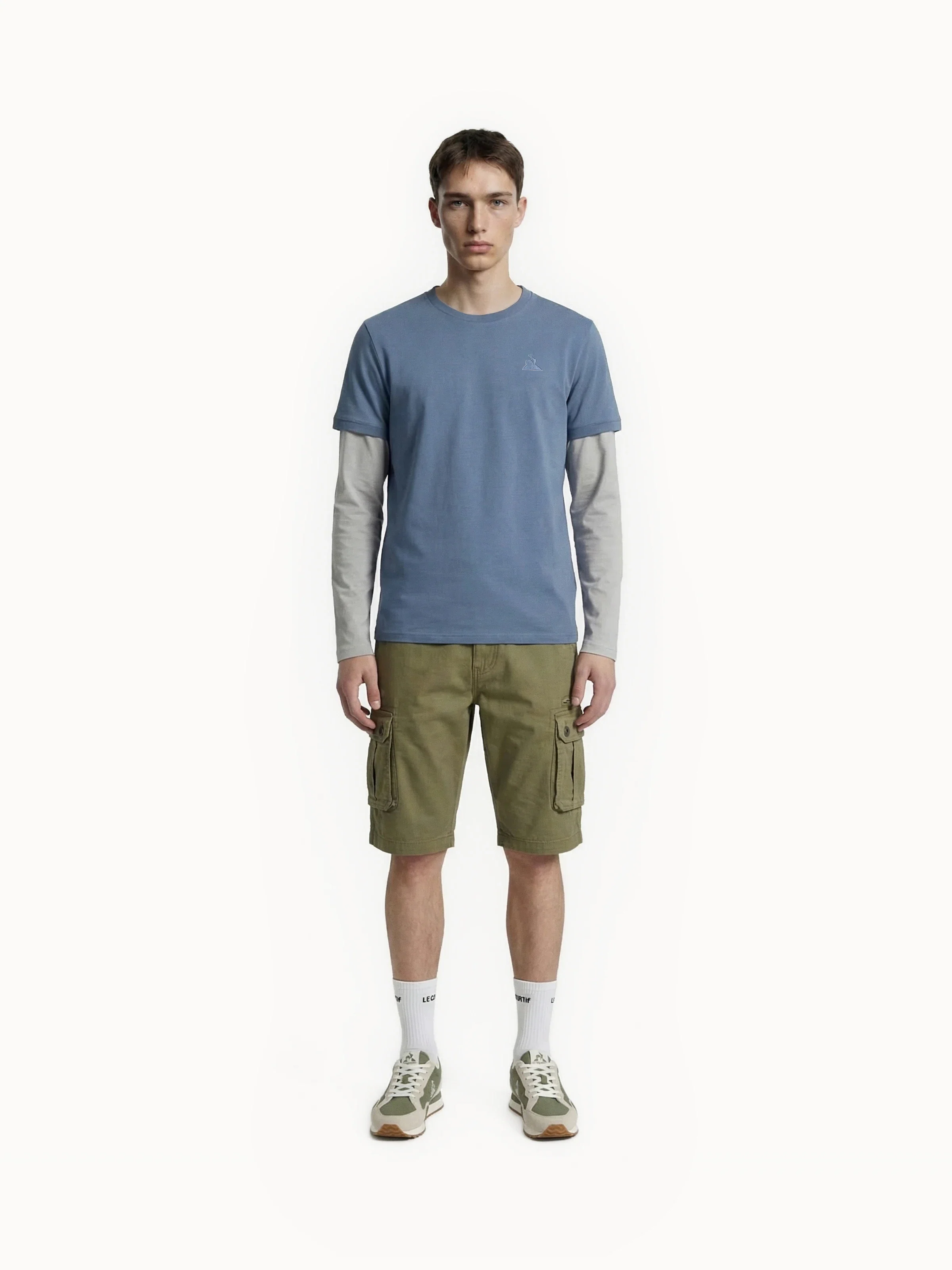 T-shirt Essentiel en jersey de coton avec logo brodé ton sur ton - Image 4